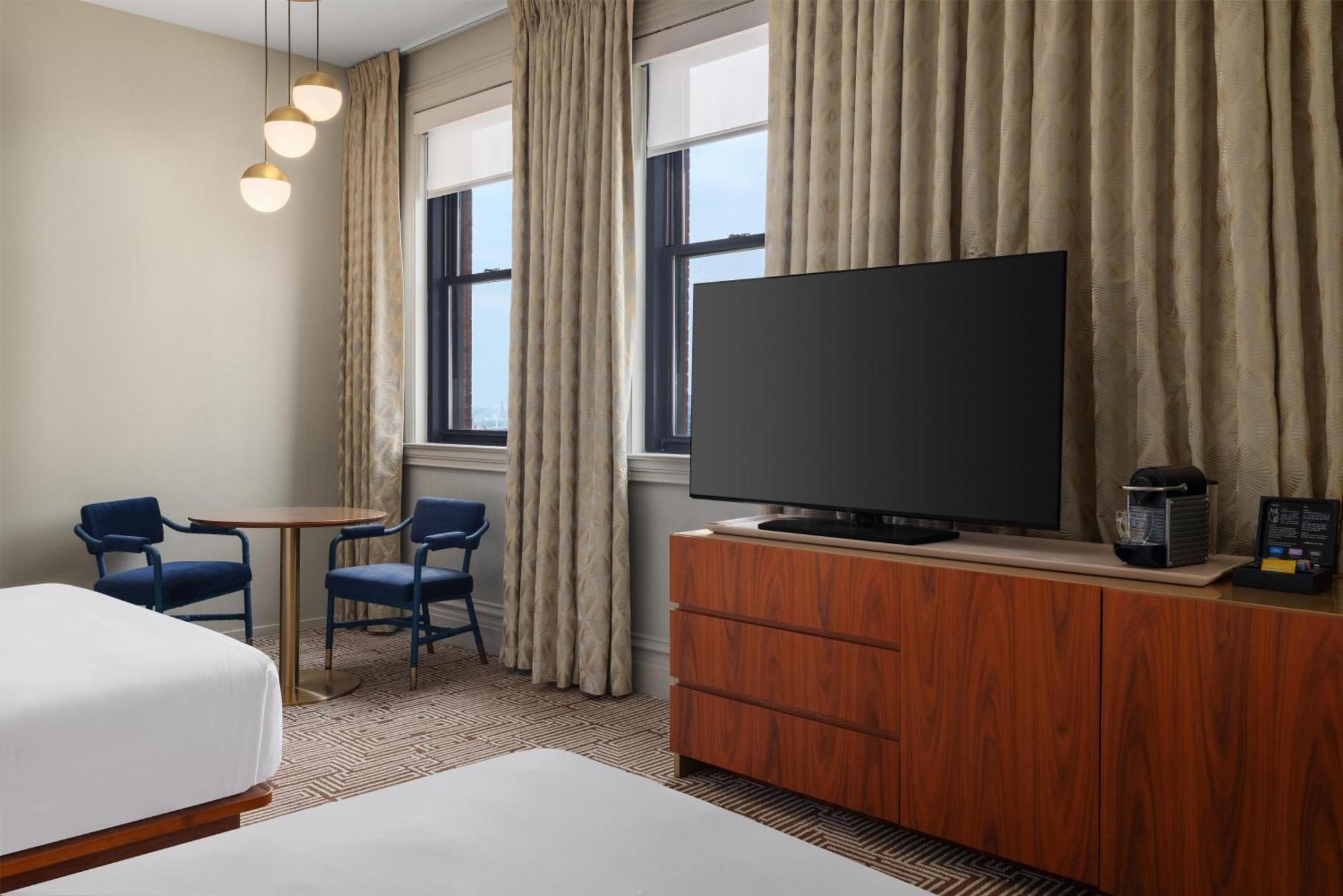 Double Queen Room City View